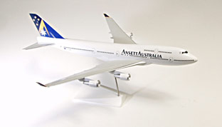 BOEING B747-400 (Executive Desk Model) BOEING B747-400 (Executive Desk Model)